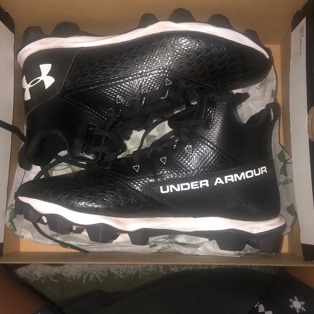Under Armour Cleats
